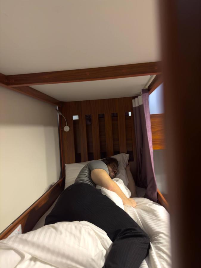 Business Backpackers Jbr Hostel ดูไบ ภายนอก รูปภาพ